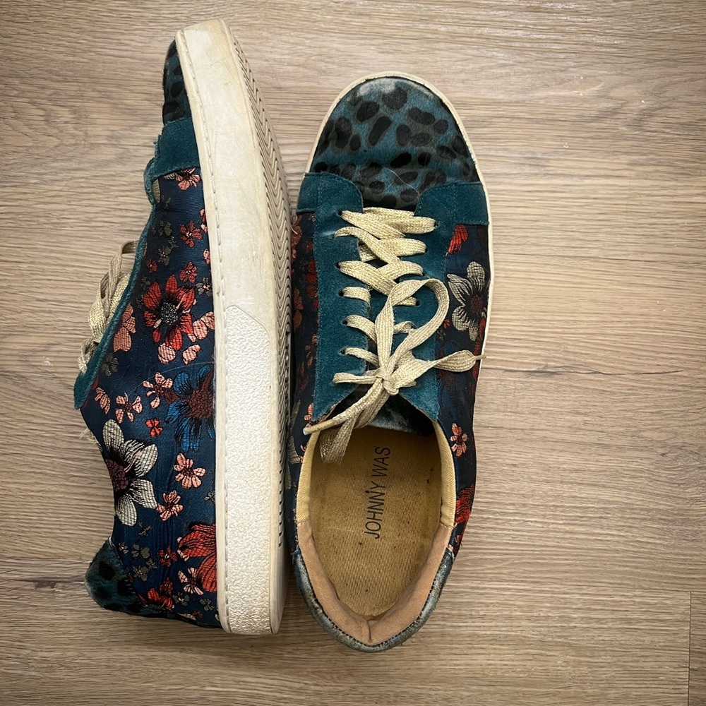 Johnny Was Sneakers size 9.5